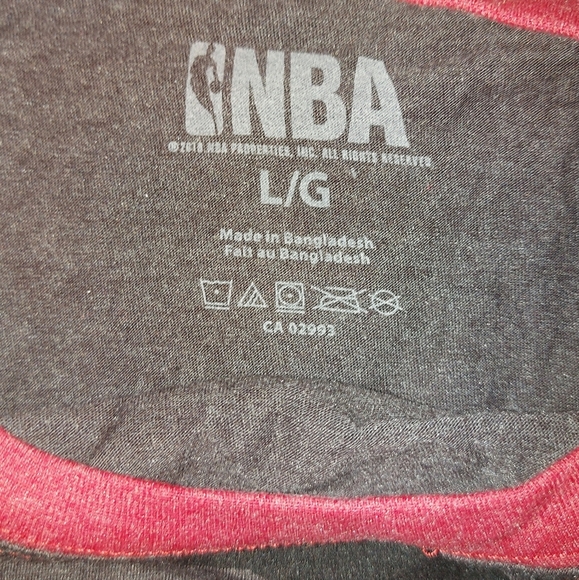NWT Toronto Raptors T-Shirt - Picture 2 of 5